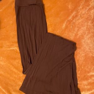Brown yoga pants